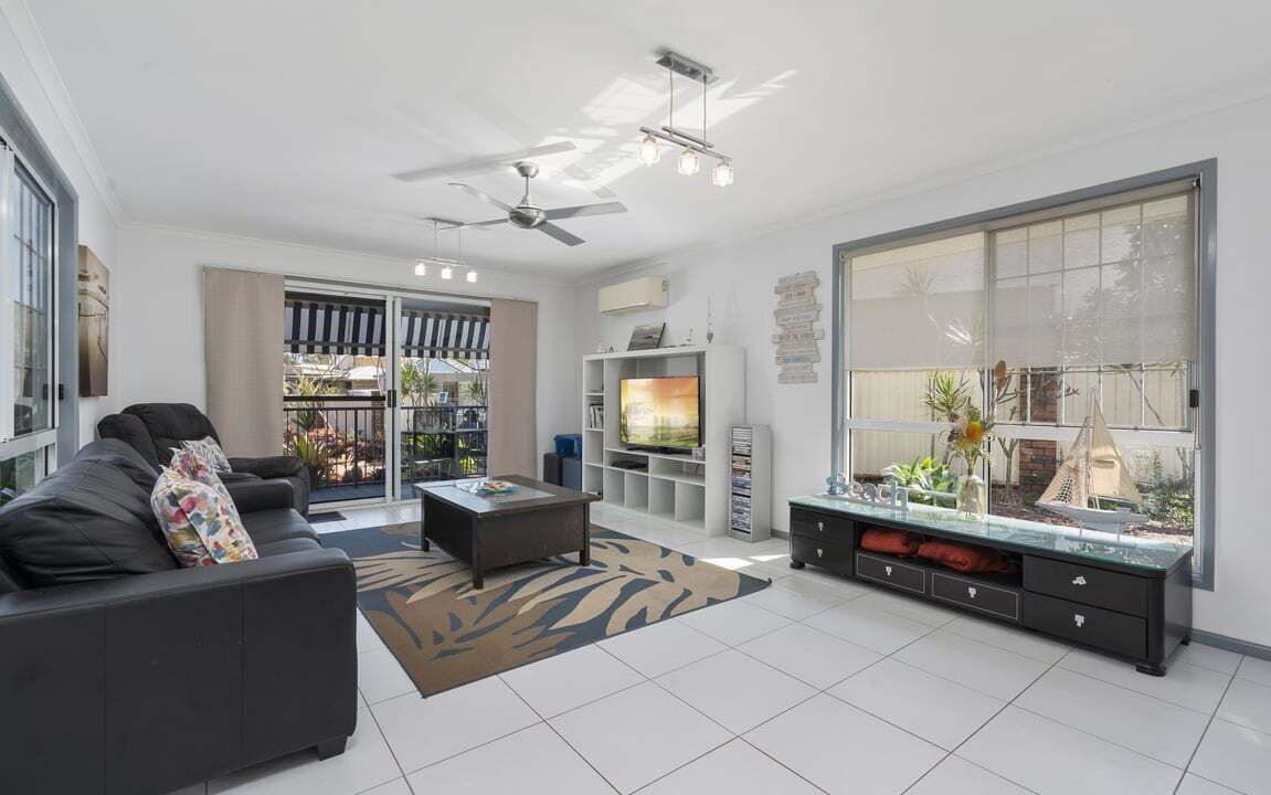 Photo of Livingroom in Banksia Beach