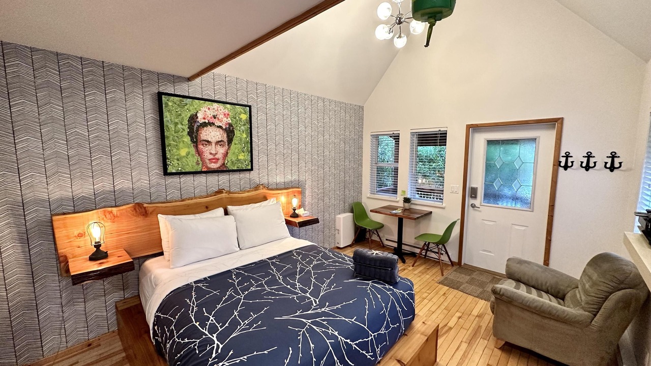 Photo of Bedroom in Ucluelet