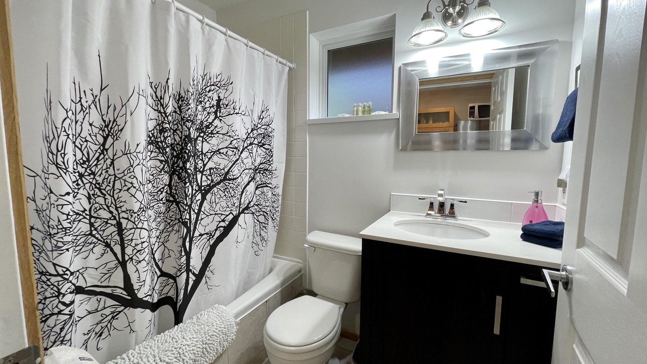 Photo of Bathroom in Ucluelet