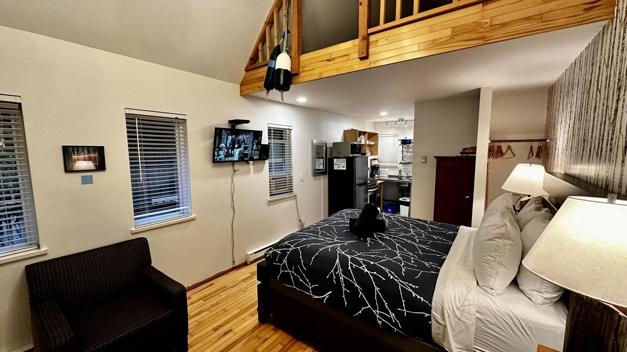 Photo of Bedroom in Ucluelet