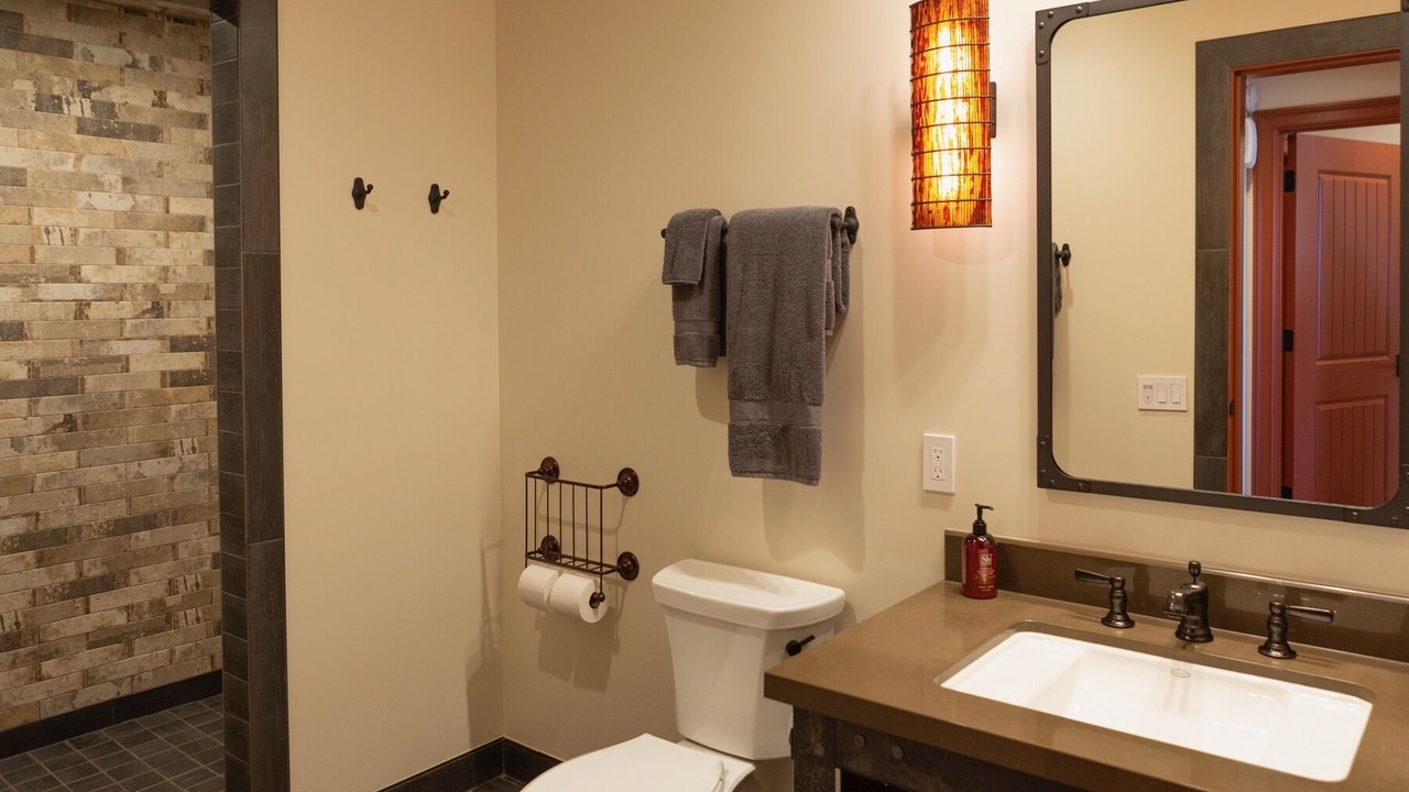 Photo of Bathroom in Los Alamos