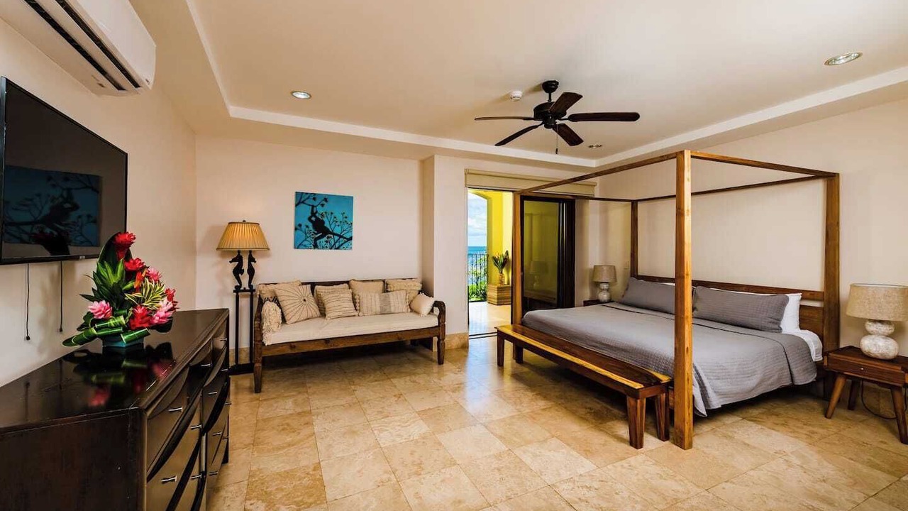 Photo of Bedroom in Playa Langosta