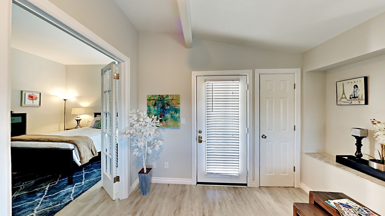 Photo of Bedroom in Golden Hill
