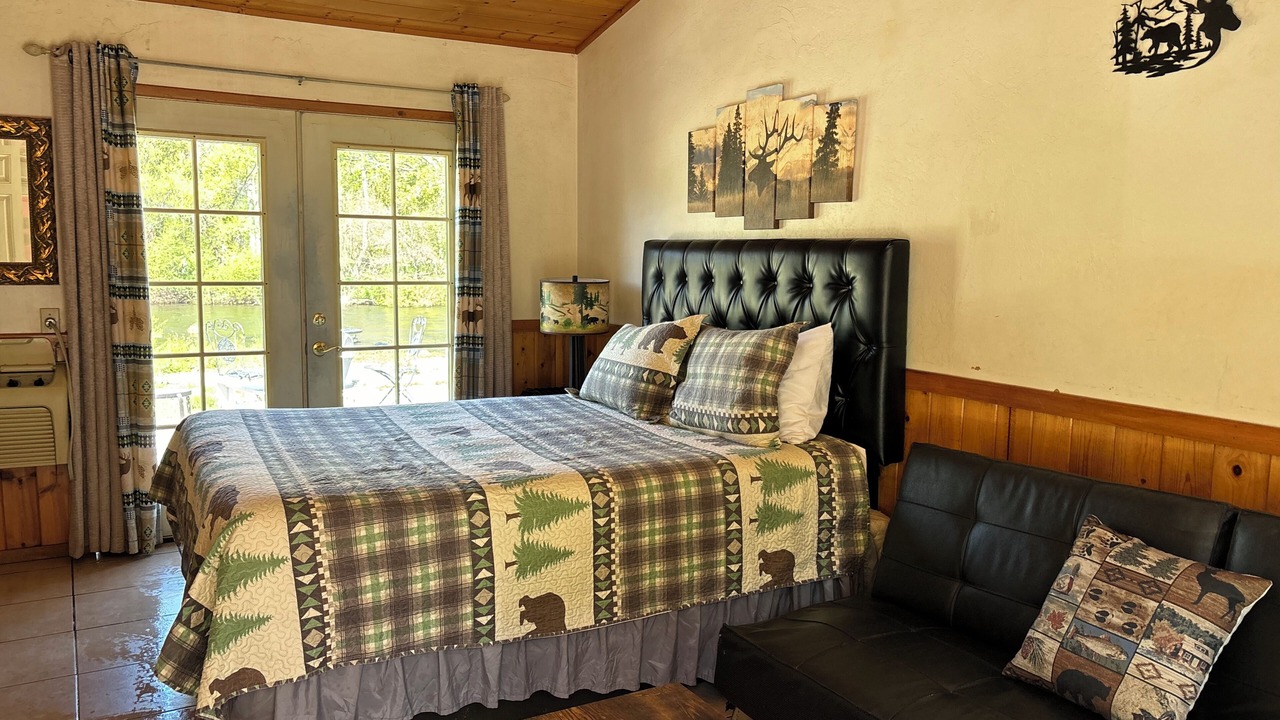 Photo of Bedroom in Three Rivers
