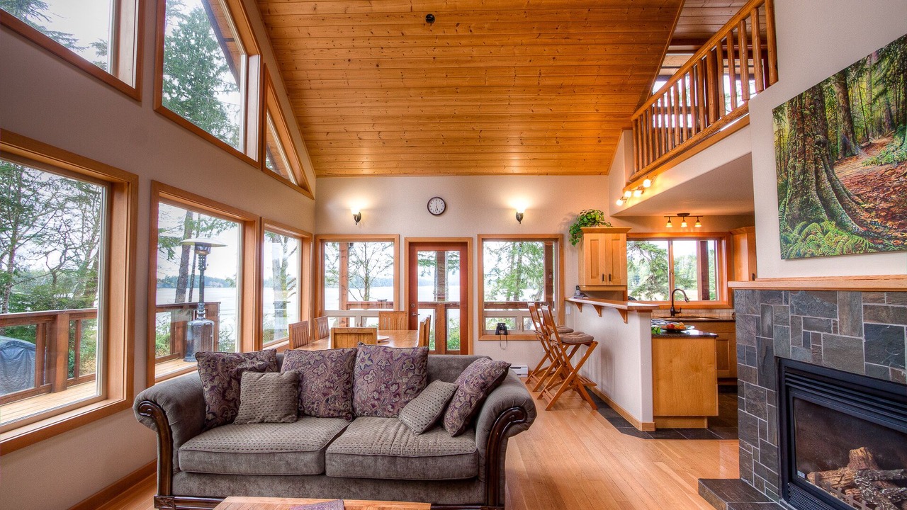 Photo of Livingroom in Tofino