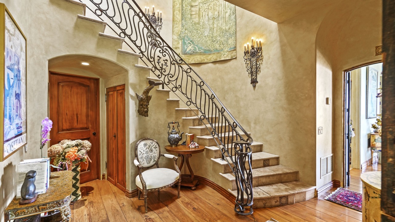 Photo of Bedroom in Malibu