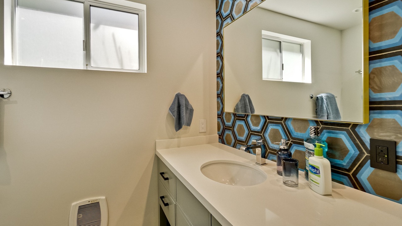 Photo of Bathroom in Crescent Park
