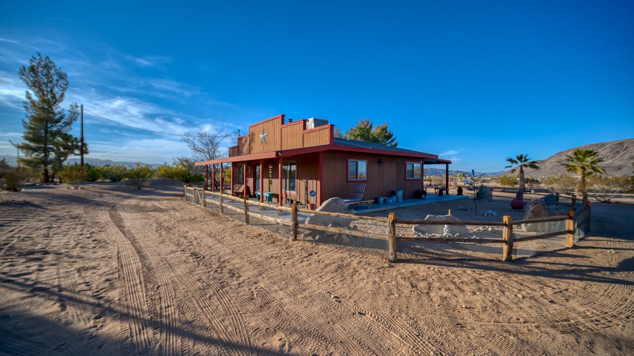 Photo of Outdoor in Landers