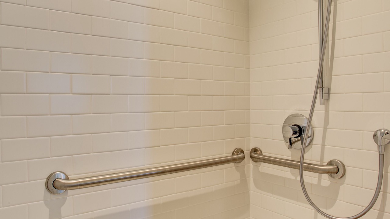 Photo of Bathroom in Toro Canyon