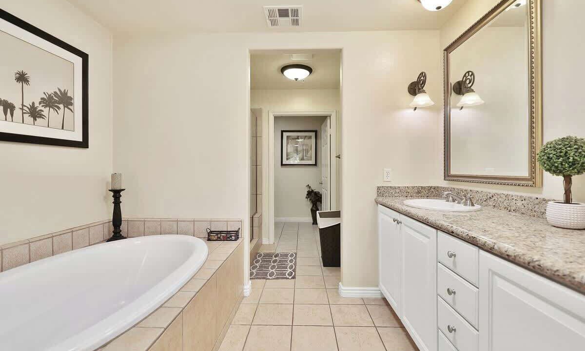 Photo of Bathroom in La Quinta
