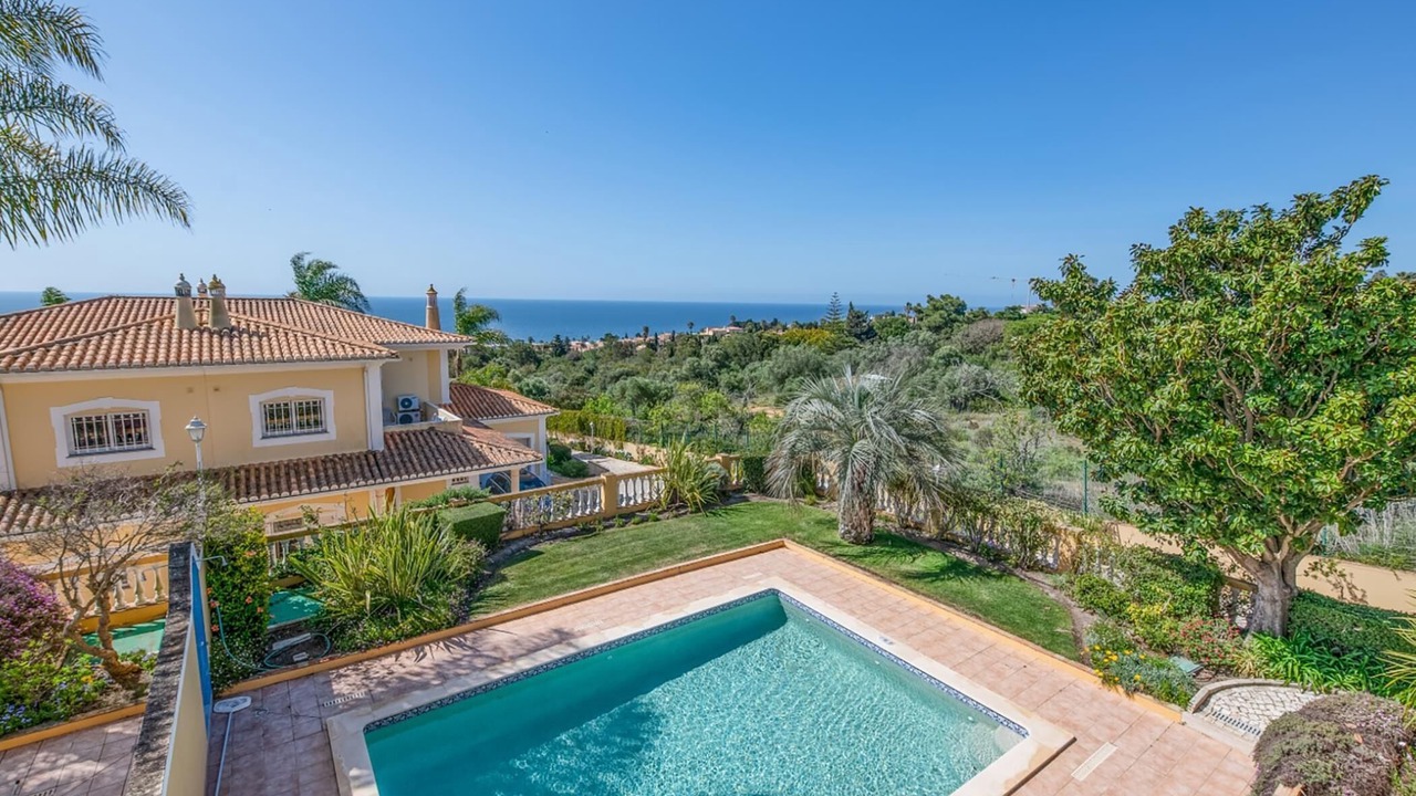 Photo of Outdoor in Luz