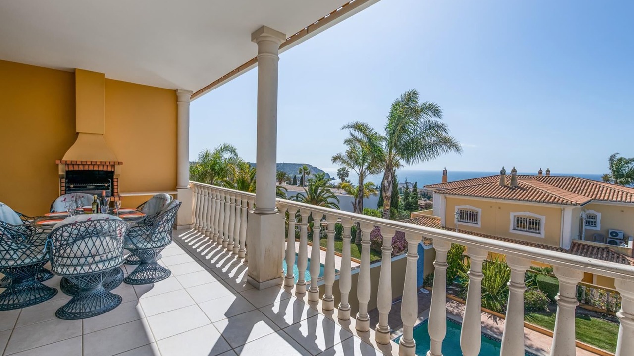 Photo of Outdoor in Luz