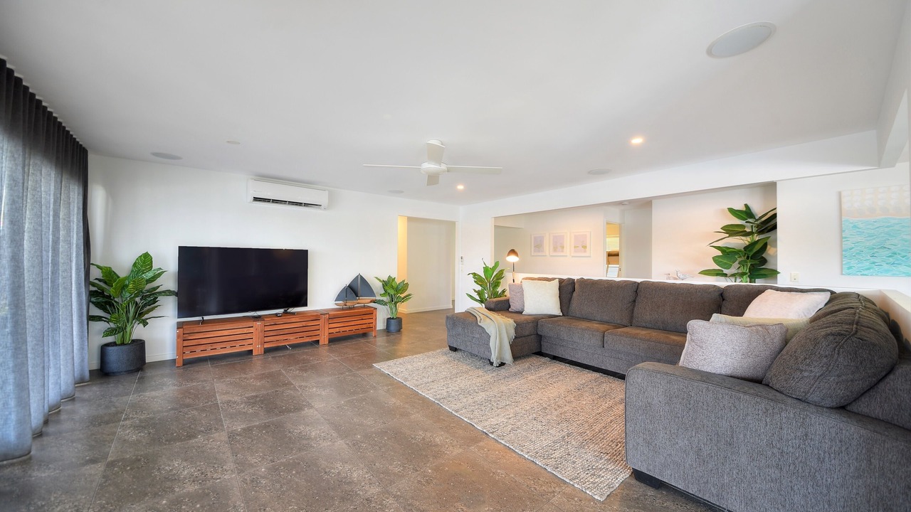 Photo of Livingroom in Mermaid Waters