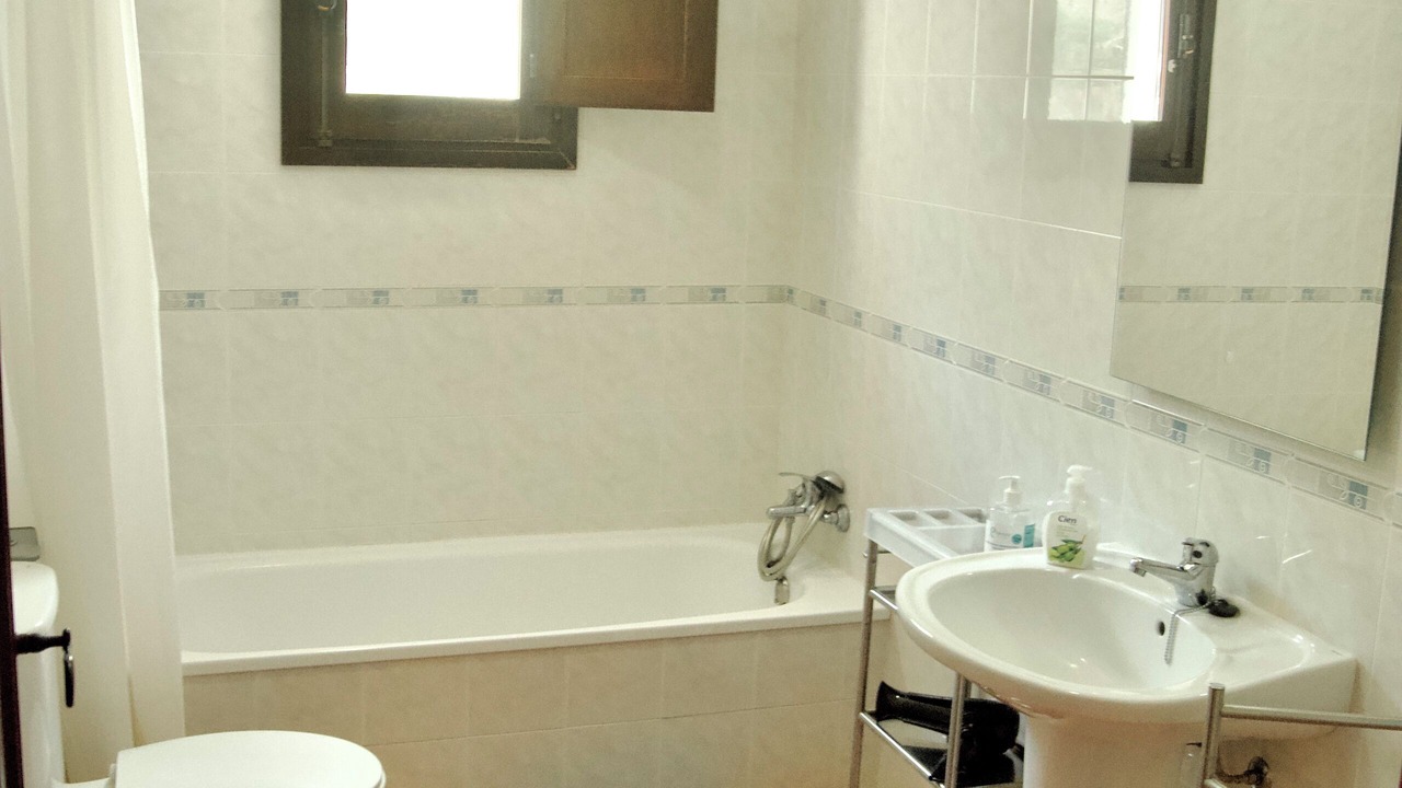 Photo of Bathroom in Alandroal