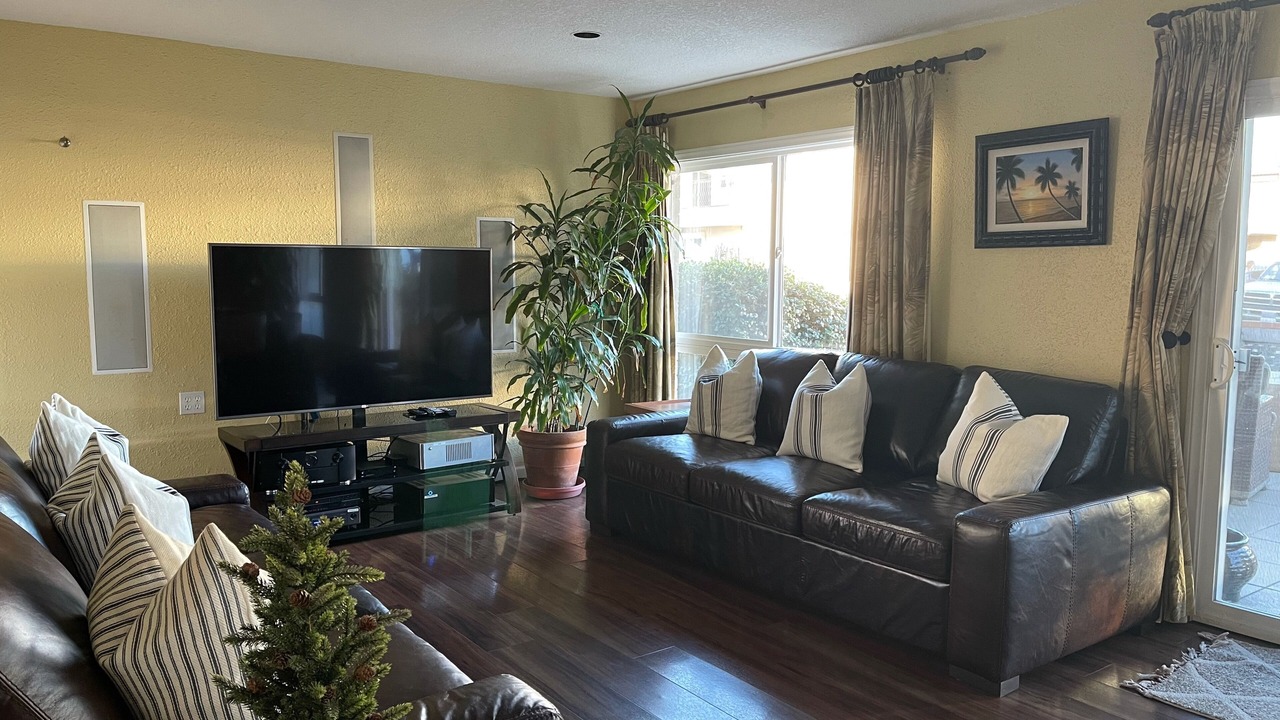 Photo of Livingroom in West Newport