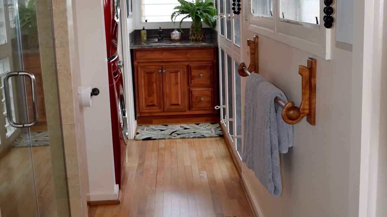 Photo of Bathroom in Mokuleia