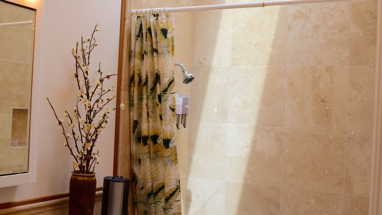 Photo of Bathroom in Mokuleia