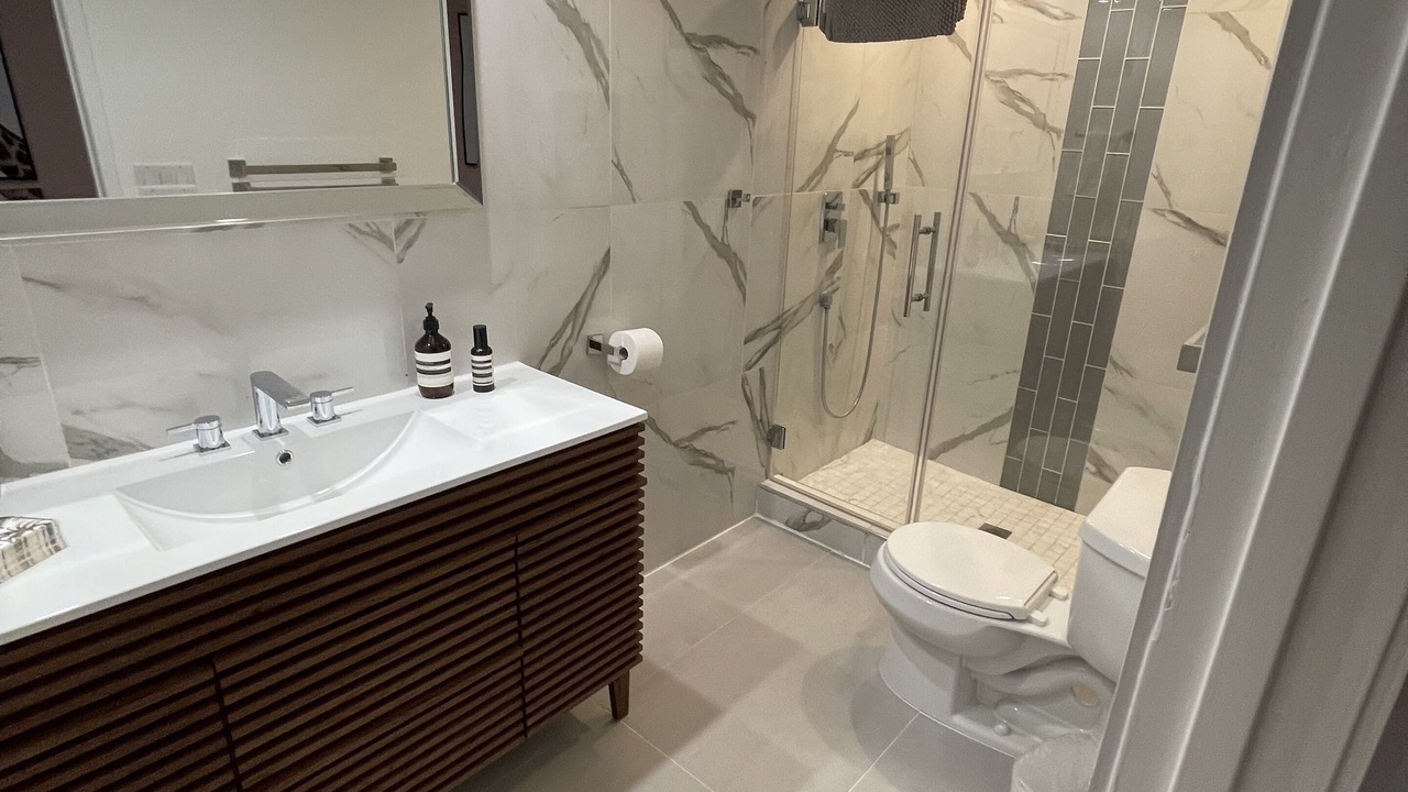 Photo of Bathroom in Sunrise Vista Chino
