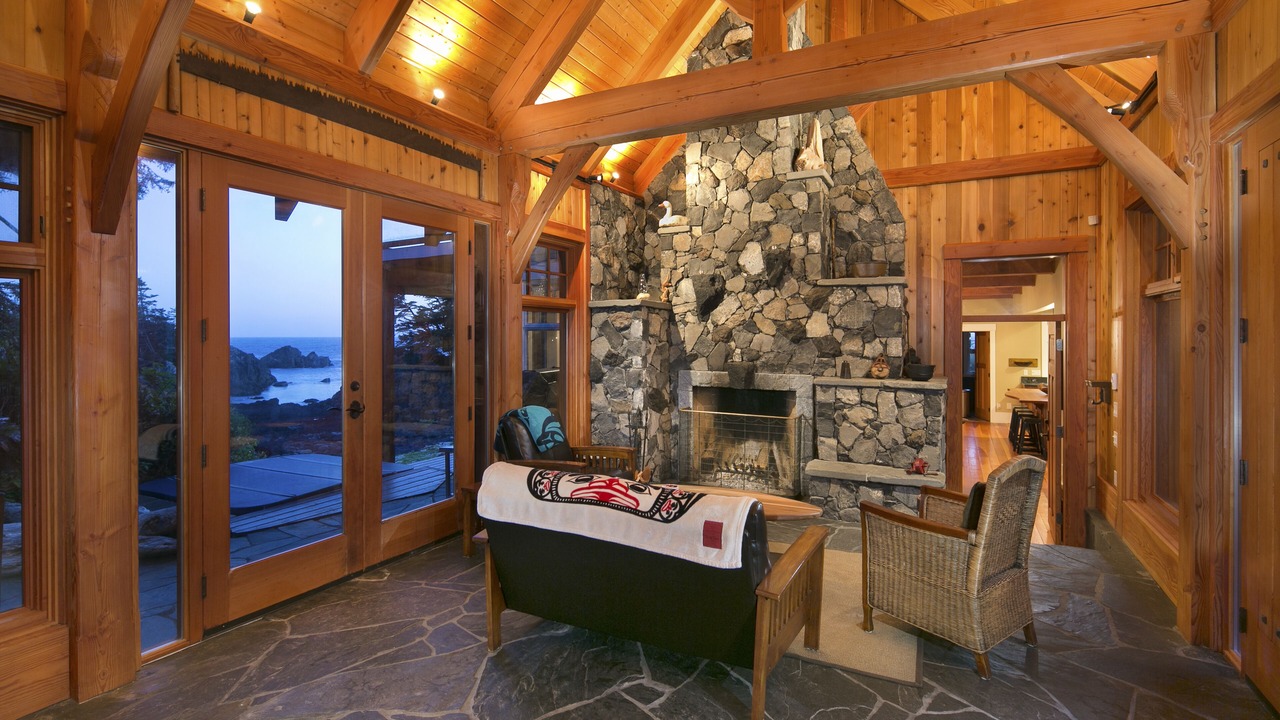 Photo of Livingroom in Ucluelet