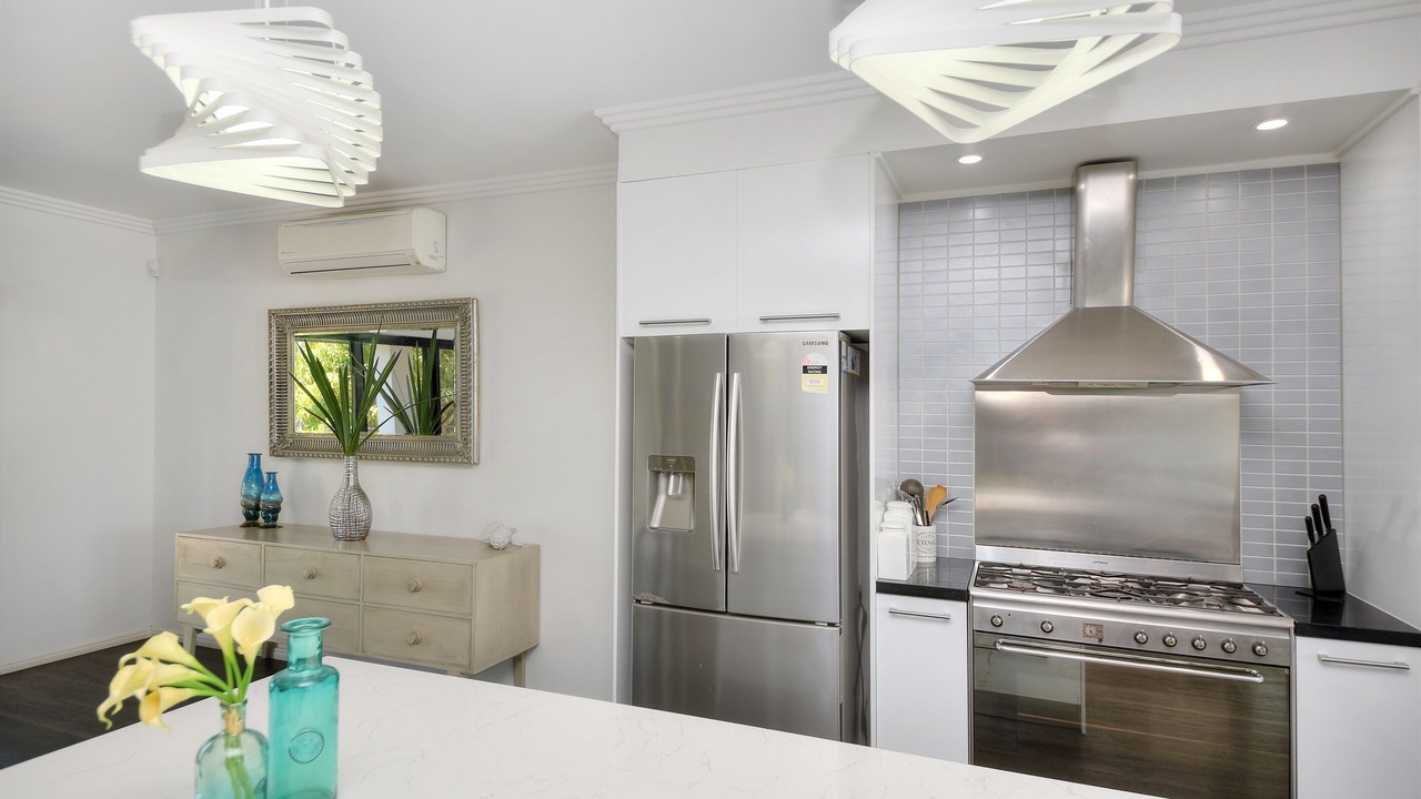 Photo of Kitchen in Broadbeach Waters