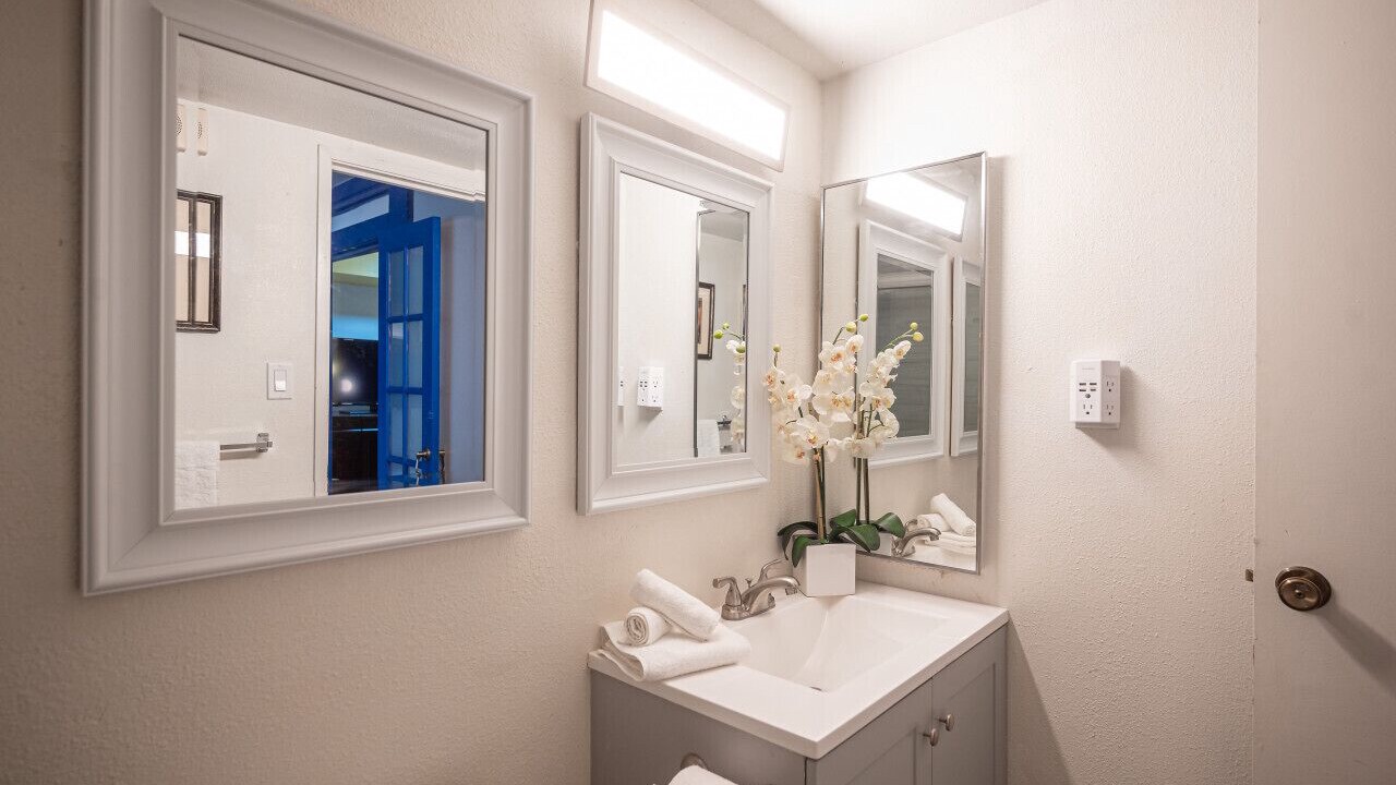 Photo of Bathroom in Las Vegas Strip