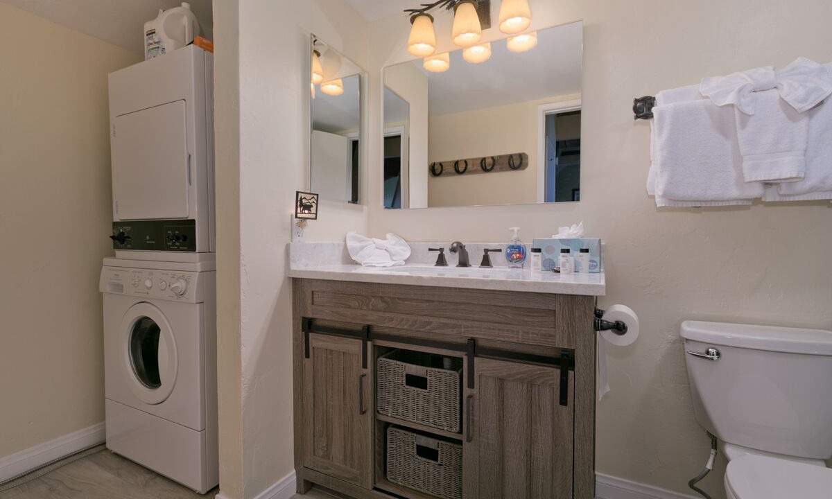 Photo of Bathroom in Majestic Pines