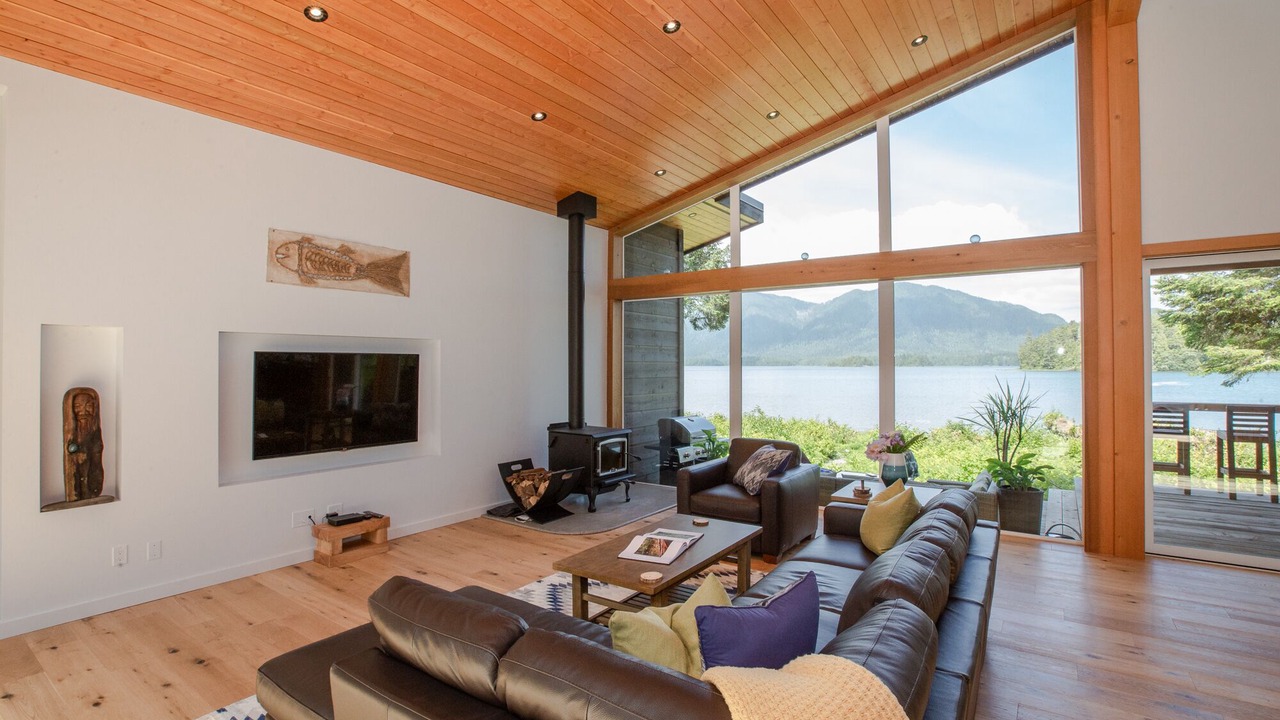Photo of Livingroom in Tofino