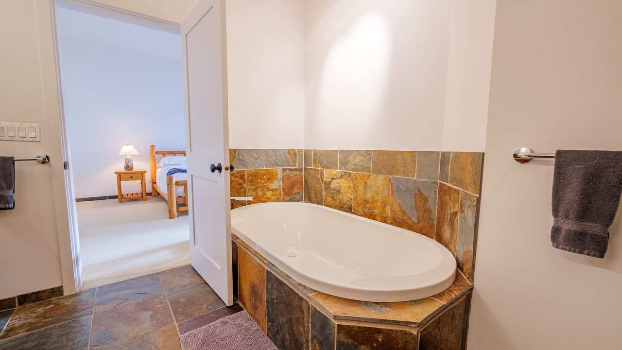 Photo of Bathroom in Ucluelet