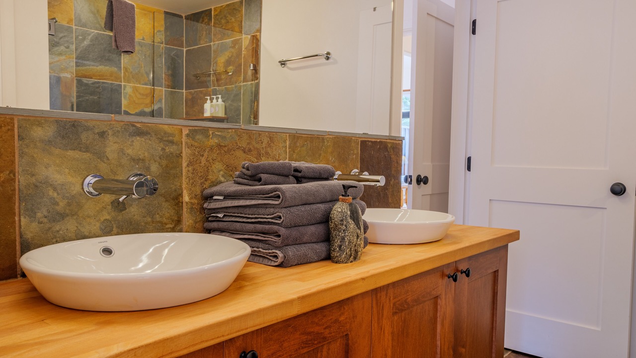 Photo of Bathroom in Ucluelet