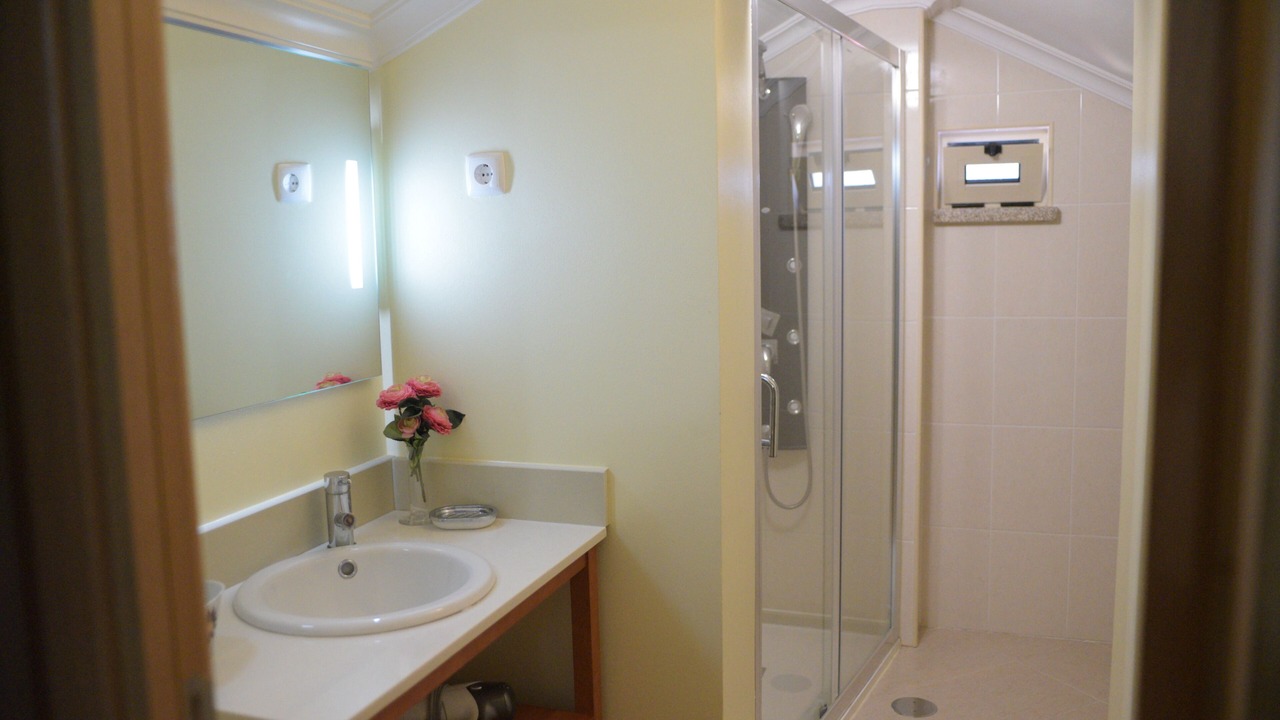 Photo of Bathroom in Resende
