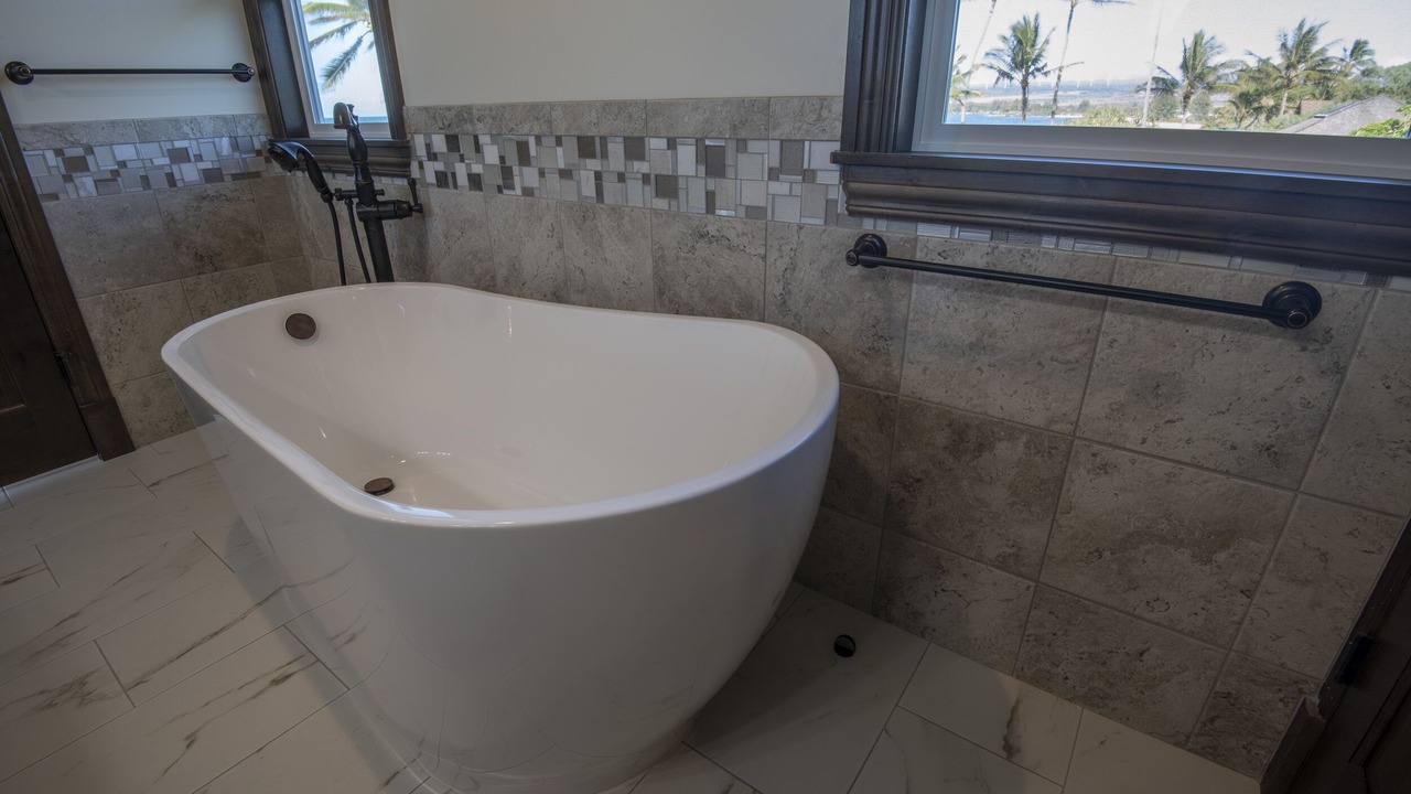 Photo of Bathroom in Waialua