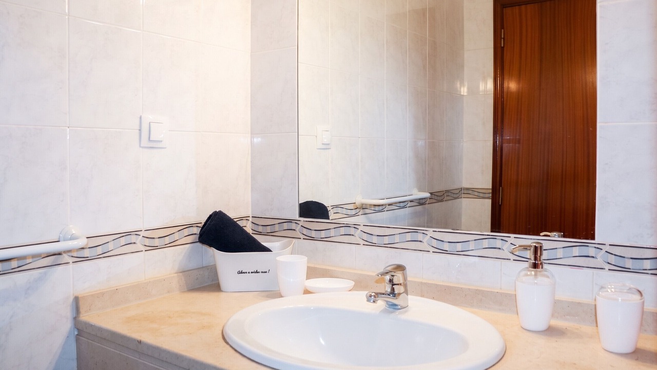 Photo of Bathroom in Grandola