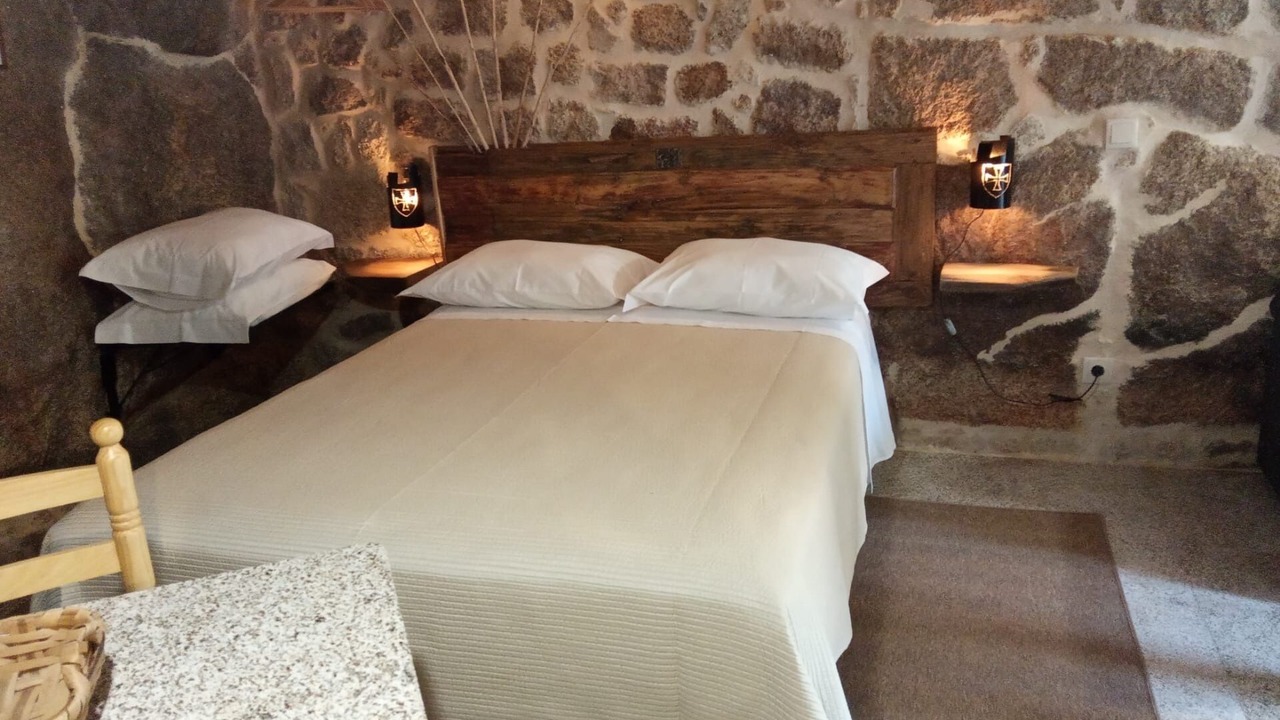 Photo of Bedroom in Monsanto