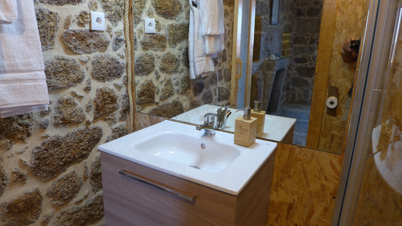 Photo of Bathroom in Monsanto