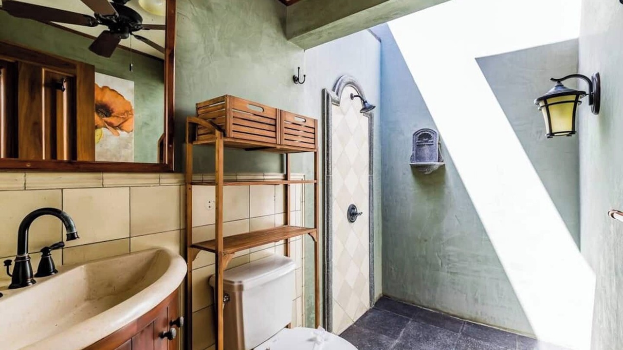 Photo of Bathroom in Playa Langosta