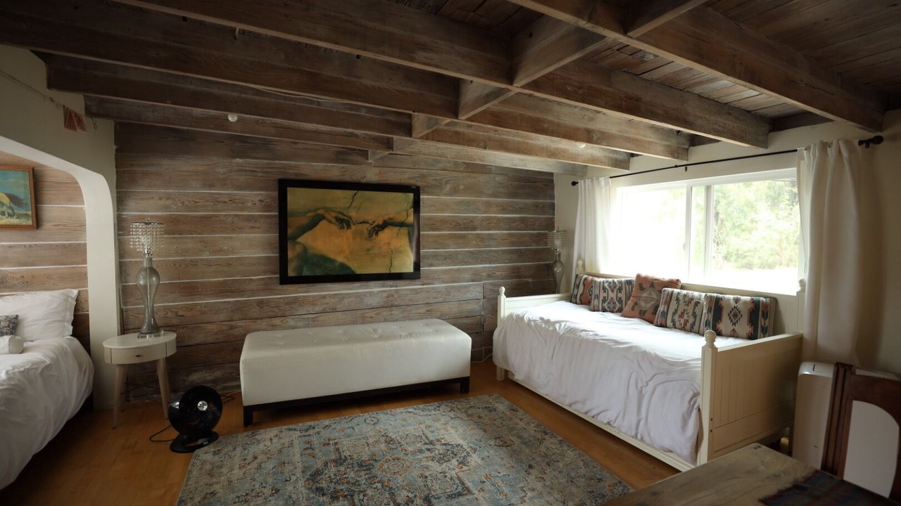 Photo of Bedroom in Malibu