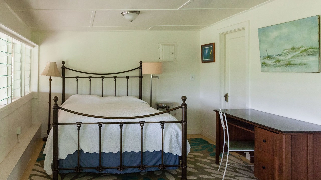 Photo of Bedroom in Waialua