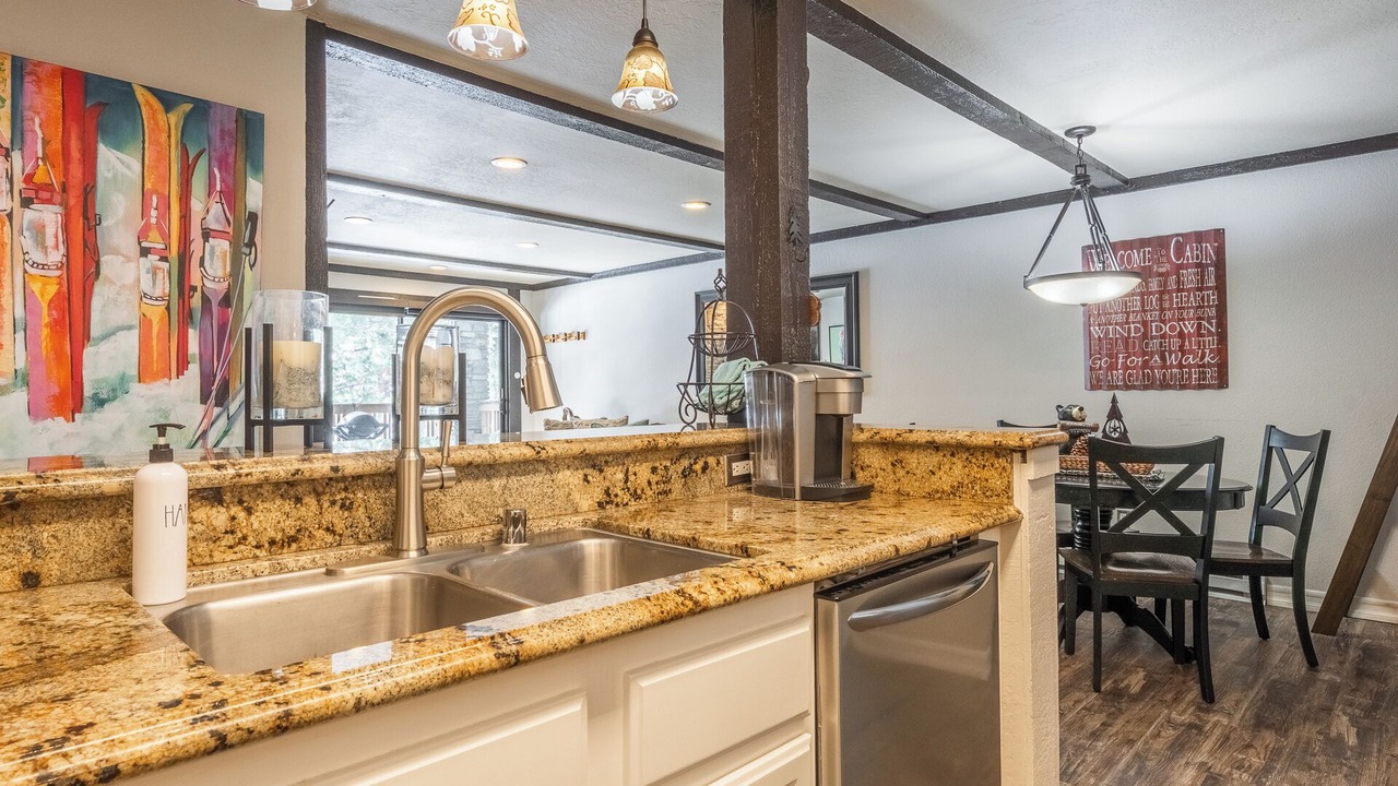 Photo of Kitchen in Mammoth Lakes