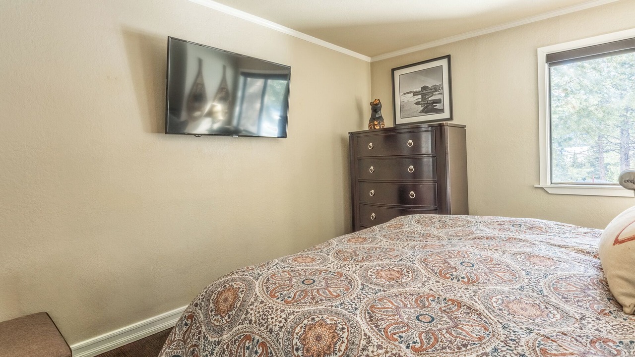 Photo of Bedroom in Mammoth Lakes