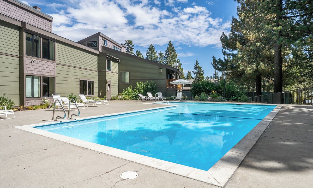 Photo of Outdoor in Mammoth Lakes