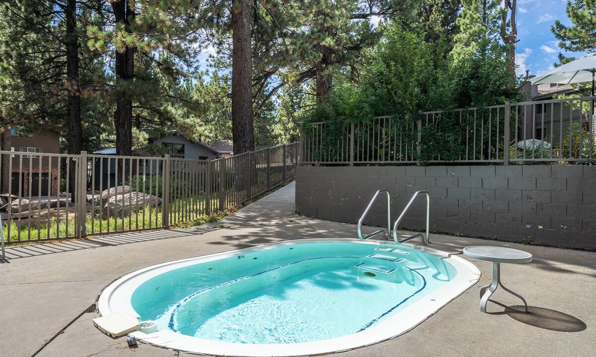 Photo of Outdoor in Mammoth Lakes