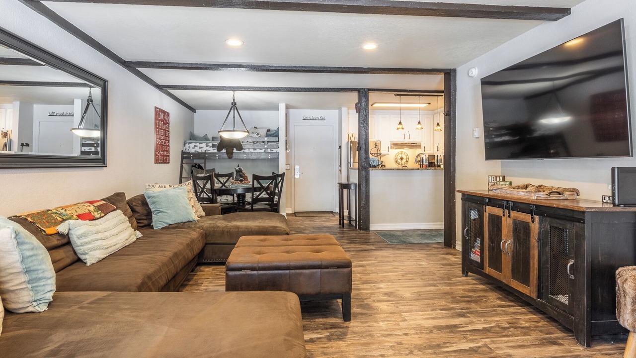 Photo of Livingroom in Mammoth Lakes
