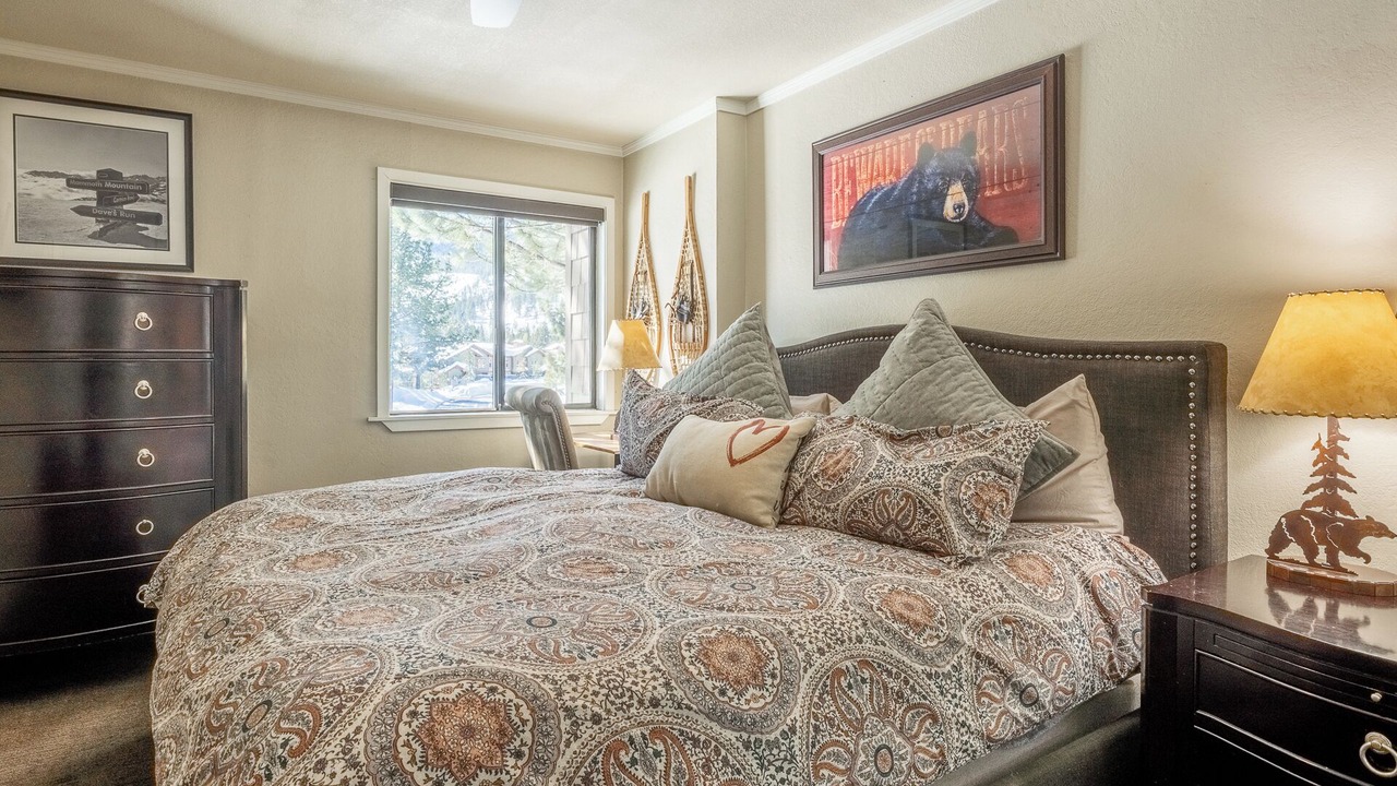 Photo of Bedroom in Mammoth Lakes