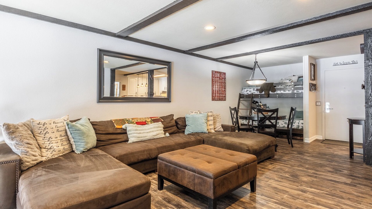 Photo of Livingroom in Mammoth Lakes