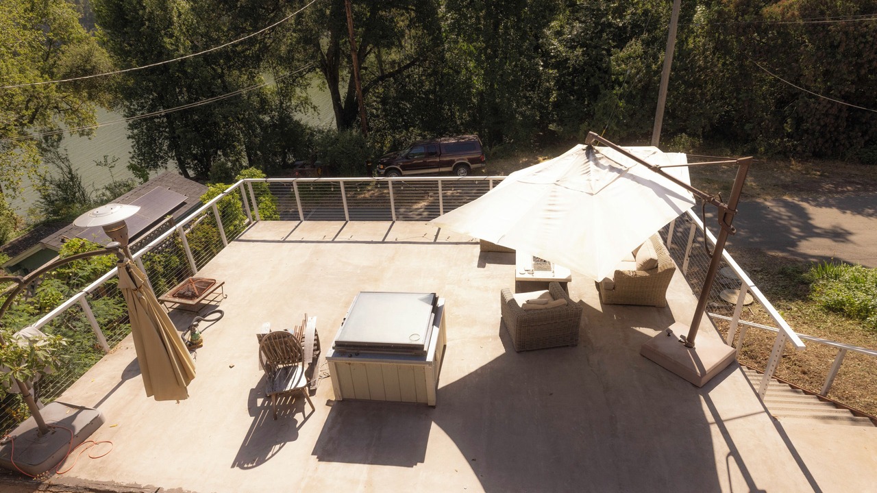 Photo of Outdoor in Lexington Hills