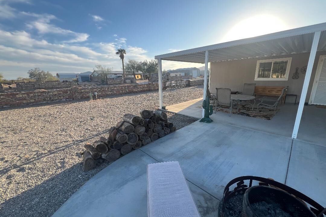 Photo of Patio Balcony in La Paz County