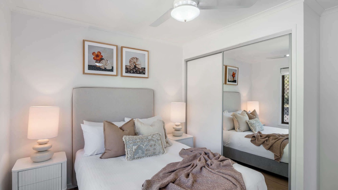 Photo of Bedroom in Golden Beach