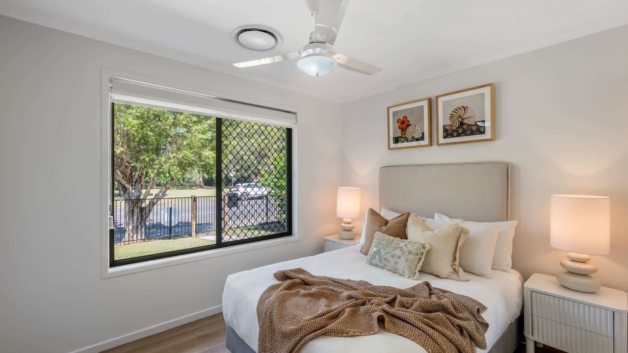 Photo of Bedroom in Golden Beach
