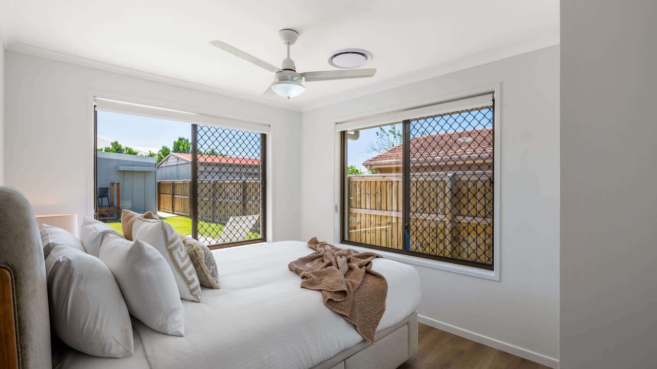 Photo of Bedroom in Golden Beach