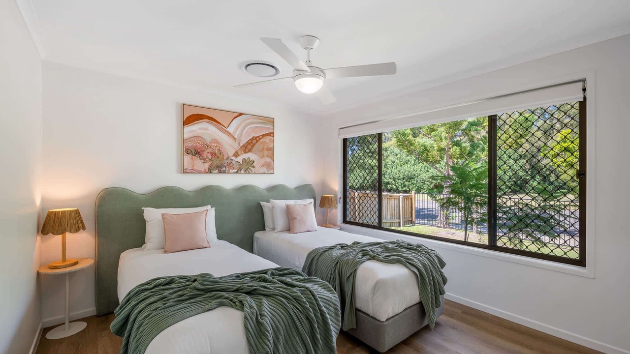 Photo of Bedroom in Golden Beach